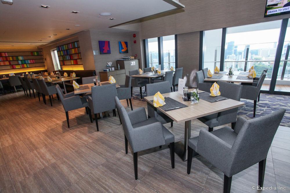 One Farrer Hotel Σιγκαπούρη Εξωτερικό φωτογραφία The Club lounge at Kuala Lumpur International Airport
